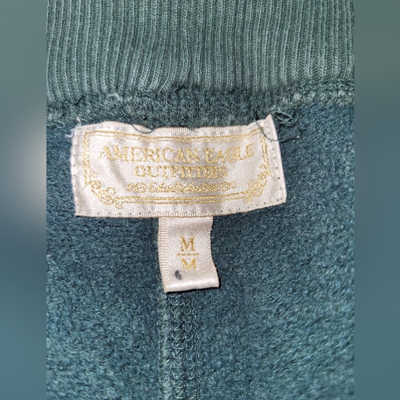 American eagle bundle, women's size medium. - Picture 9 of 14